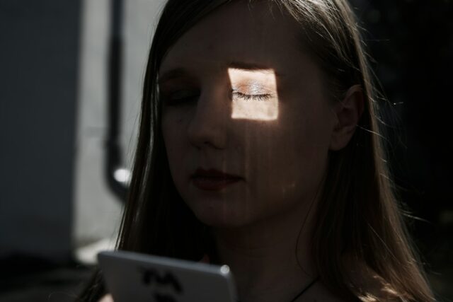 Photo Protecting Eyes Digital Screens